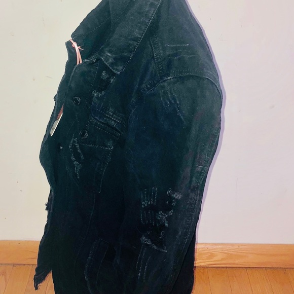 ✖️BLACK DISTRESSED WOMANS DENIM JEAN JACKET *NWT* - Picture 7 of 8